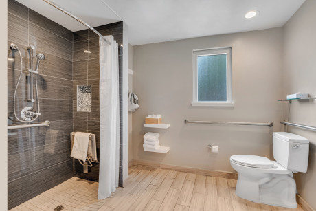SATHER HOTEL - Bathroom
