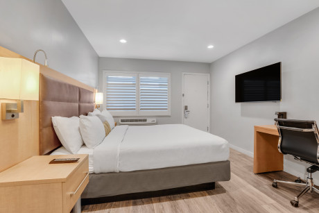 SATHER HOTEL - Guestroom